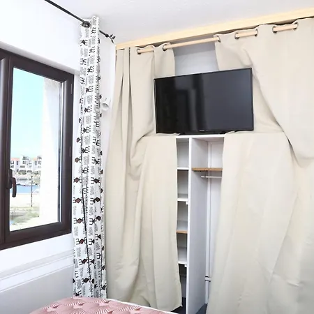 Beautiful Cocoon With Shared Pool In *